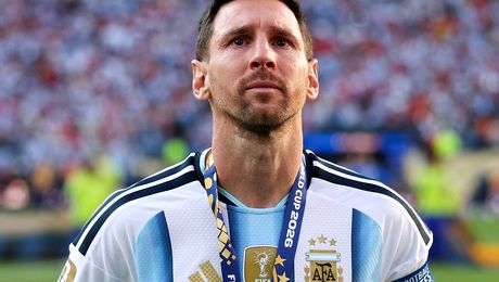 Ce a spus Scaloni despre retragerea lui Messi de la națională: ”Am vrut să fiu prezent la meciul său de adio”