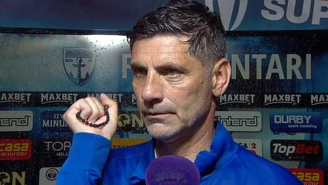 Florin Pîrvu nu s-a mai abţinut după eșecul cu Corvinul şi a criticat arbitrajul: „Nu mai pot! Lăsaţi-ne în pace!”