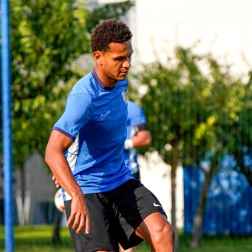 OFICIAL | Farul apelează la francezi după ce a fost la un pas de retrogradarea în Liga 2. Doi fotbaliști din „Hexagon” au semnat