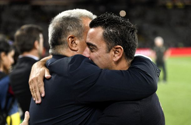 Xavi, săgeți către Laporta: ”Messi semnase, dar nu s-a întors la Barcelona pentru că preşedintele nu l-a vrut”