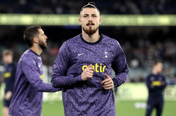 Radu Drăgușin, dorit înapoi în Serie A! Tottenham, contactată pentru negocieri