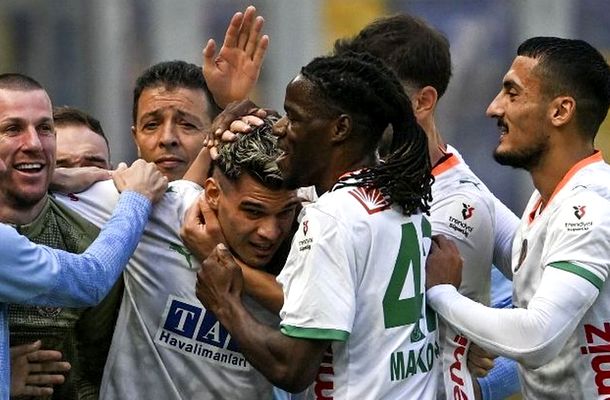 Ianis Hagi a marcat spectaculos în Turcia. Românul, gol din lovitură liberă | VIDEO