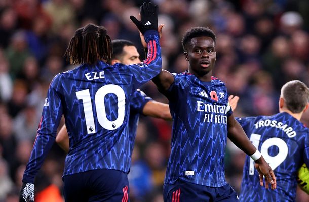 „Titlurile nu se câştigă din noiembrie”. Pep Guardiola o avertizează pe Arsenal în cursa pentru campionat