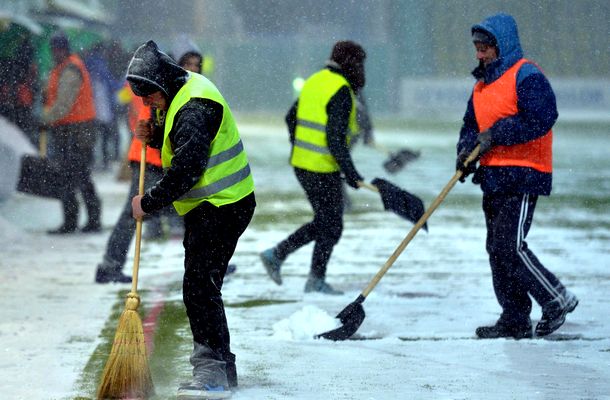 Oțelul le cere fanilor să ajute la deszăpezire înainte de meciul cu UTA: ”Împreună suntem mai puternici!”