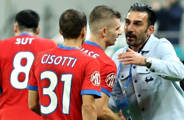 Reacţia lui Florin Tănase când a aflat de plecarea lui Charalambous: „Nici n-a intrat în vestiar. Aşa e la fotbal, antrenorii plătesc”