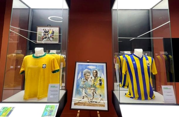 Omagiu pentru Mircea Lucescu. Impresionanta sa colecţie personală poate fi vizitată gratuit la Muzeul Fotbalului