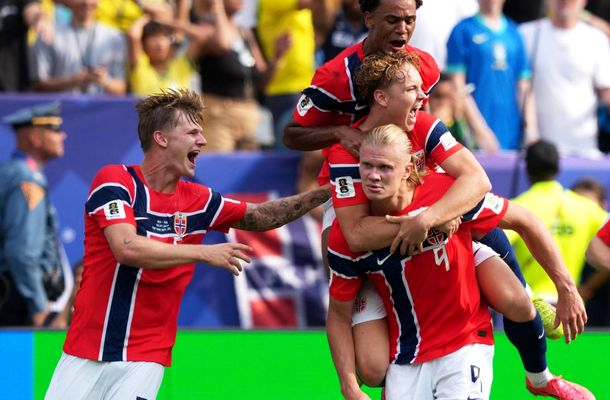 Haaland califică Norvegia în sferturile Mondialului. Starul lui City a marcat ambele goluri ale vikingilor în meciul cu Brazilia