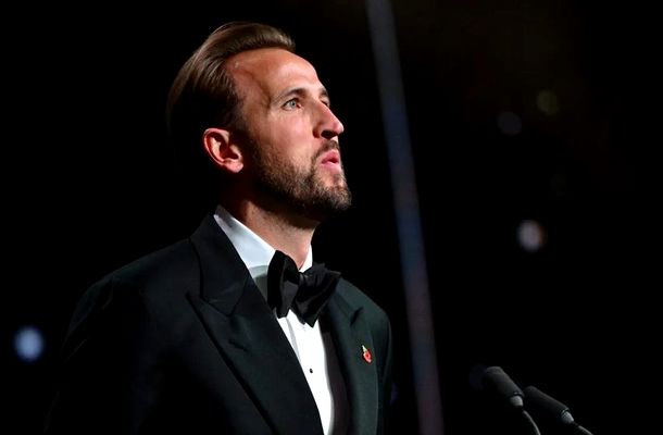 Harry Kane a cucerit Balonul de Aur! Favoritul serii a dat lovitura la Londra şi a plecat acasă cu două trofee