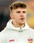 Inter şi Barcelona se luptă pentru semnătura fundaşului de 20 de ani care a făcut senzaţie în Bundesliga